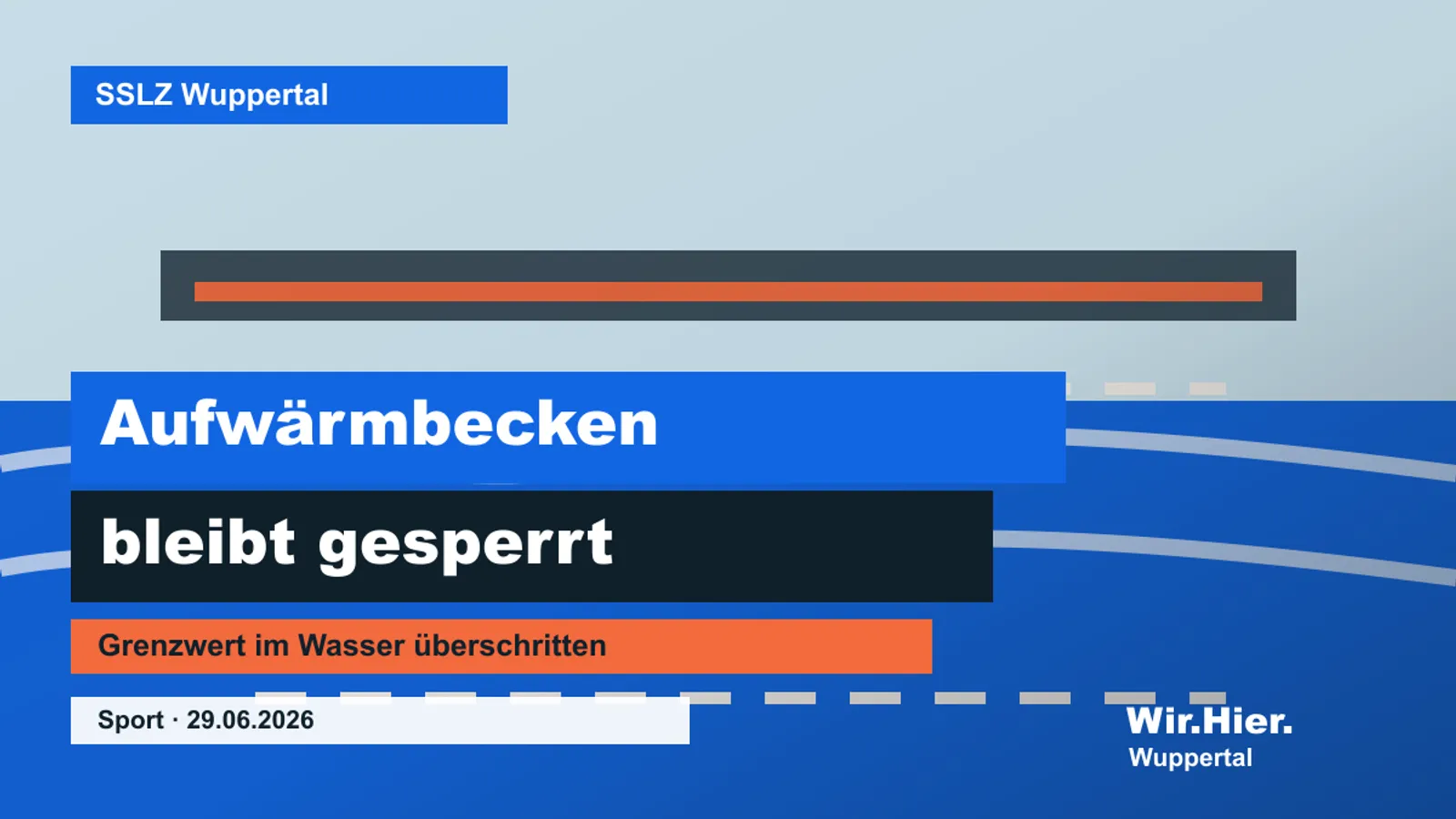 Hero-Bild eines Schwimmbeckens mit abgesperrter Bahn und ruhigem Sporthallenlicht.